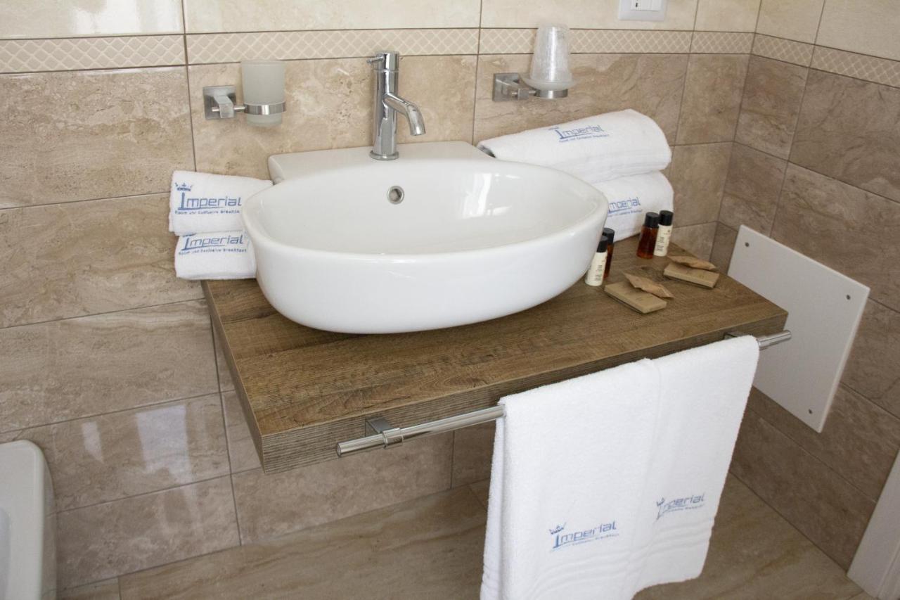 B&B Imperial Exclusive Rooms & Breakfast Порто Чезарео Екстериор снимка