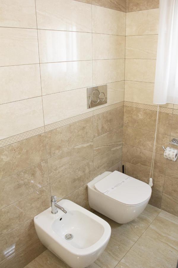 B&B Imperial Exclusive Rooms & Breakfast Порто Чезарео Екстериор снимка
