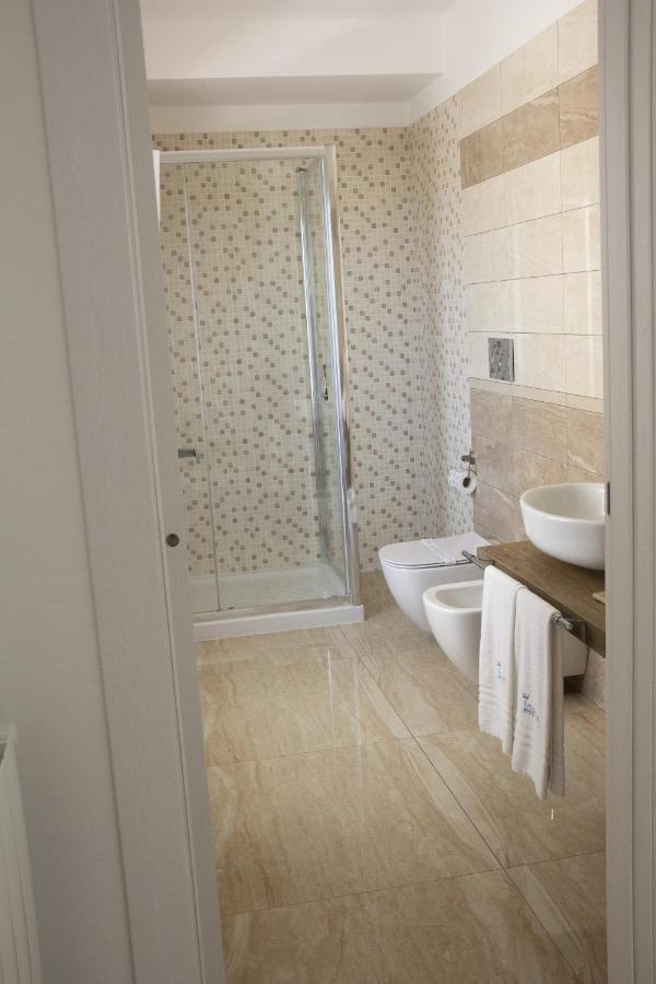 B&B Imperial Exclusive Rooms & Breakfast Порто Чезарео Екстериор снимка